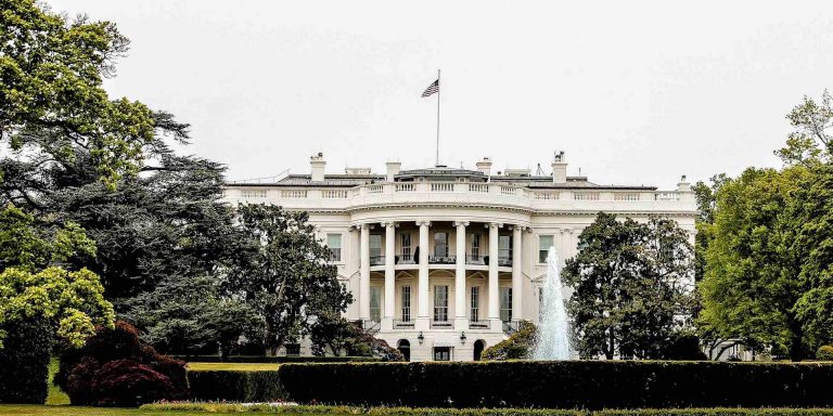 Les Américains se rendent aux urnes le 5 novembre