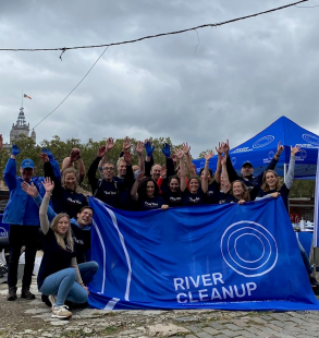 River Cleanup activiteit in Brussel, 2023